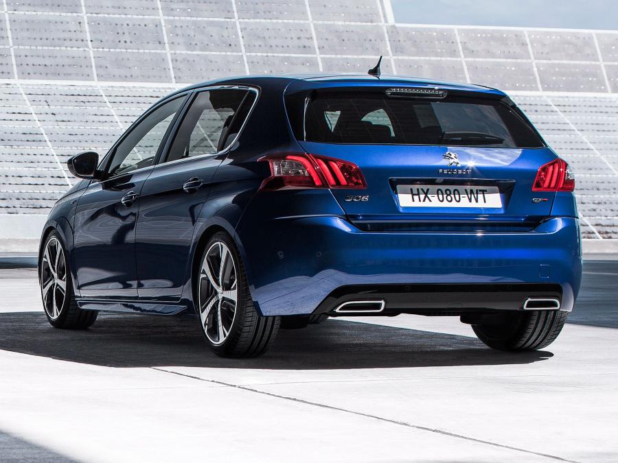  Peugeot 308 GT 2014 года  (фото 7 из 9)